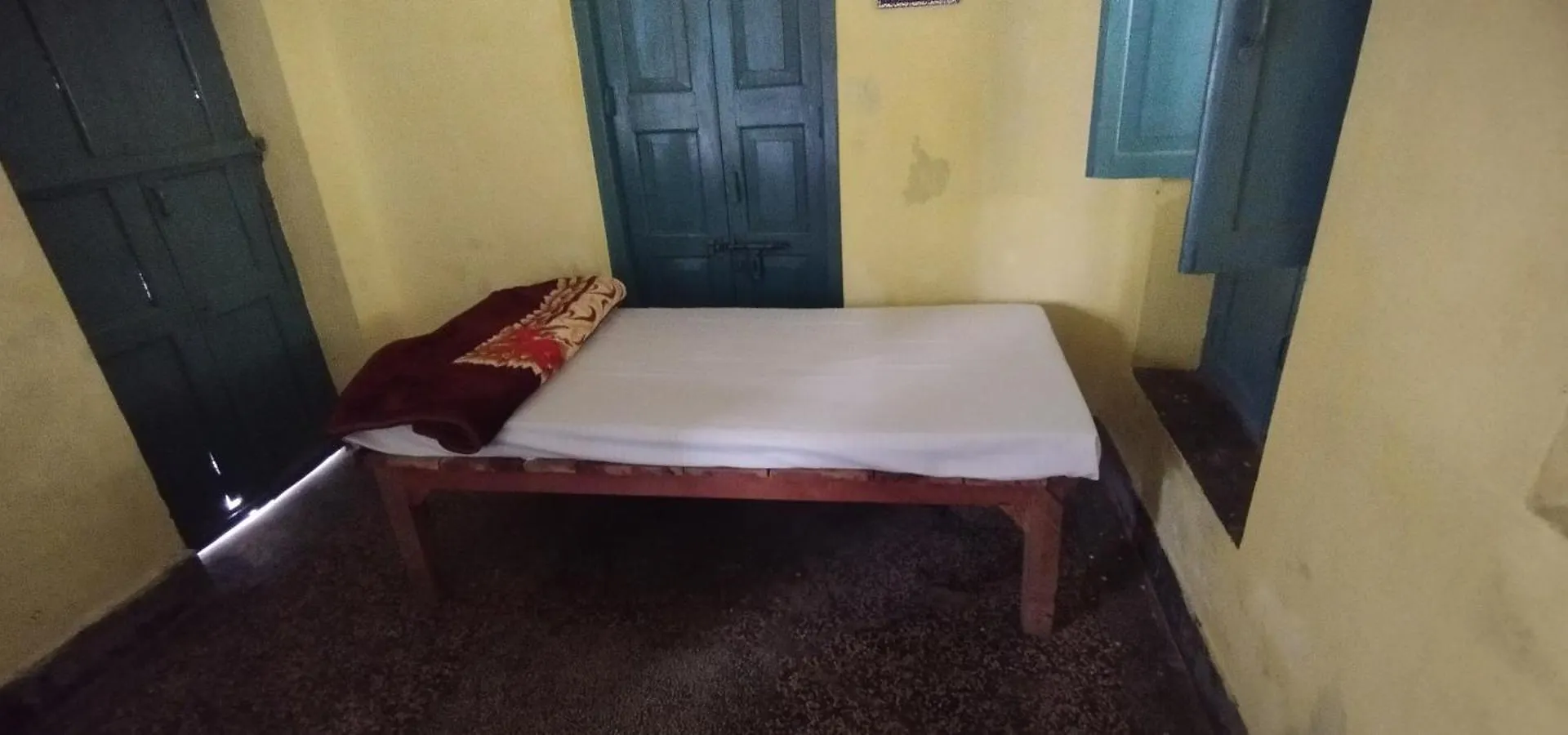 Sri Viswanatham Guest House Varanasi